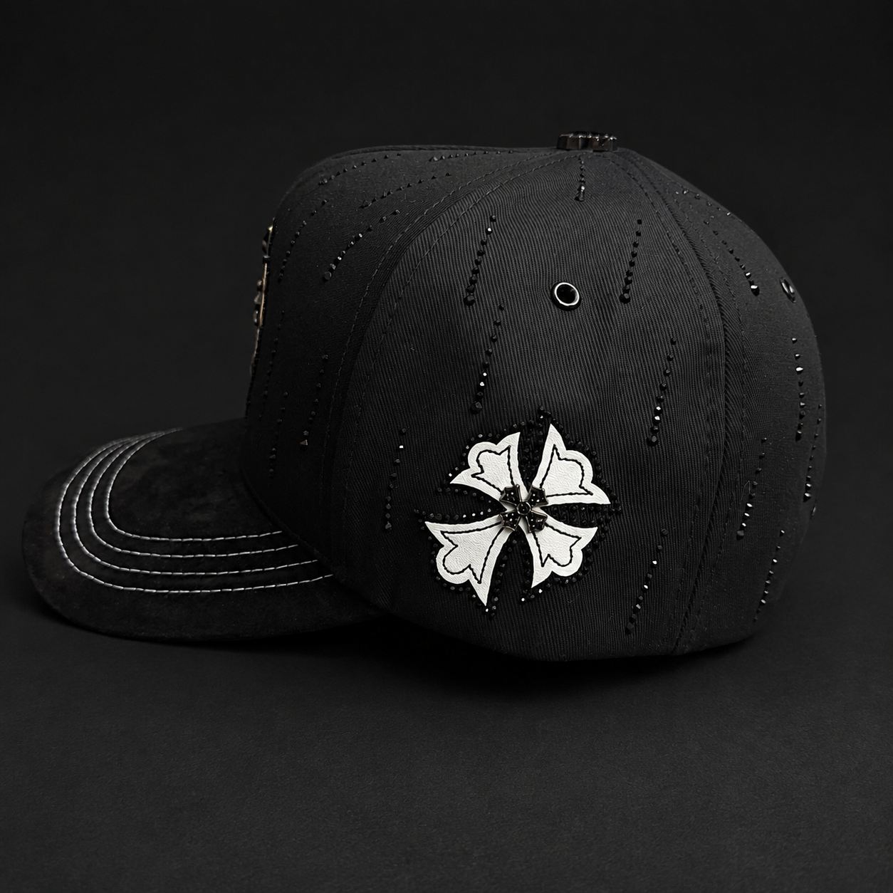 Chrome BLK white
