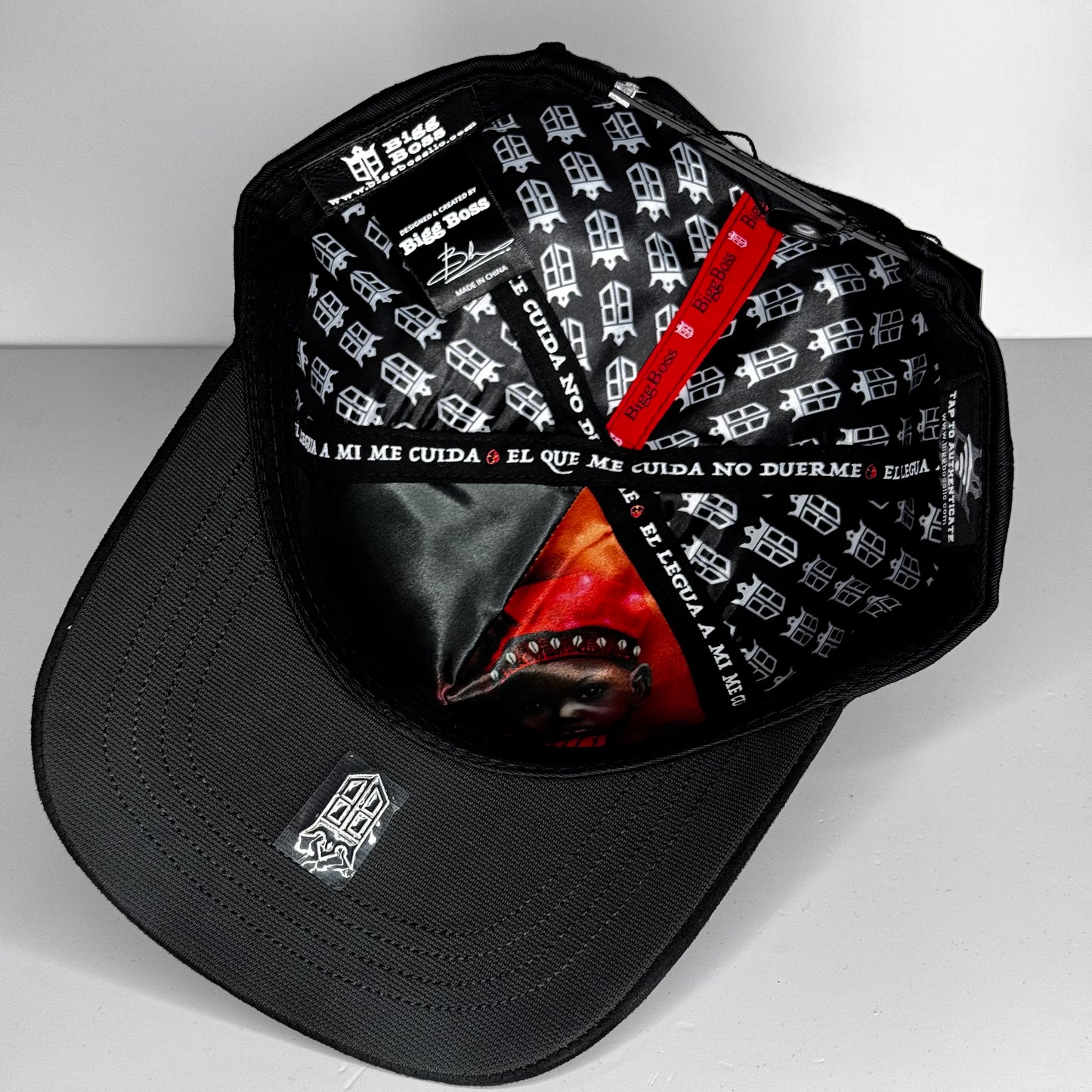 Elegua Red Black