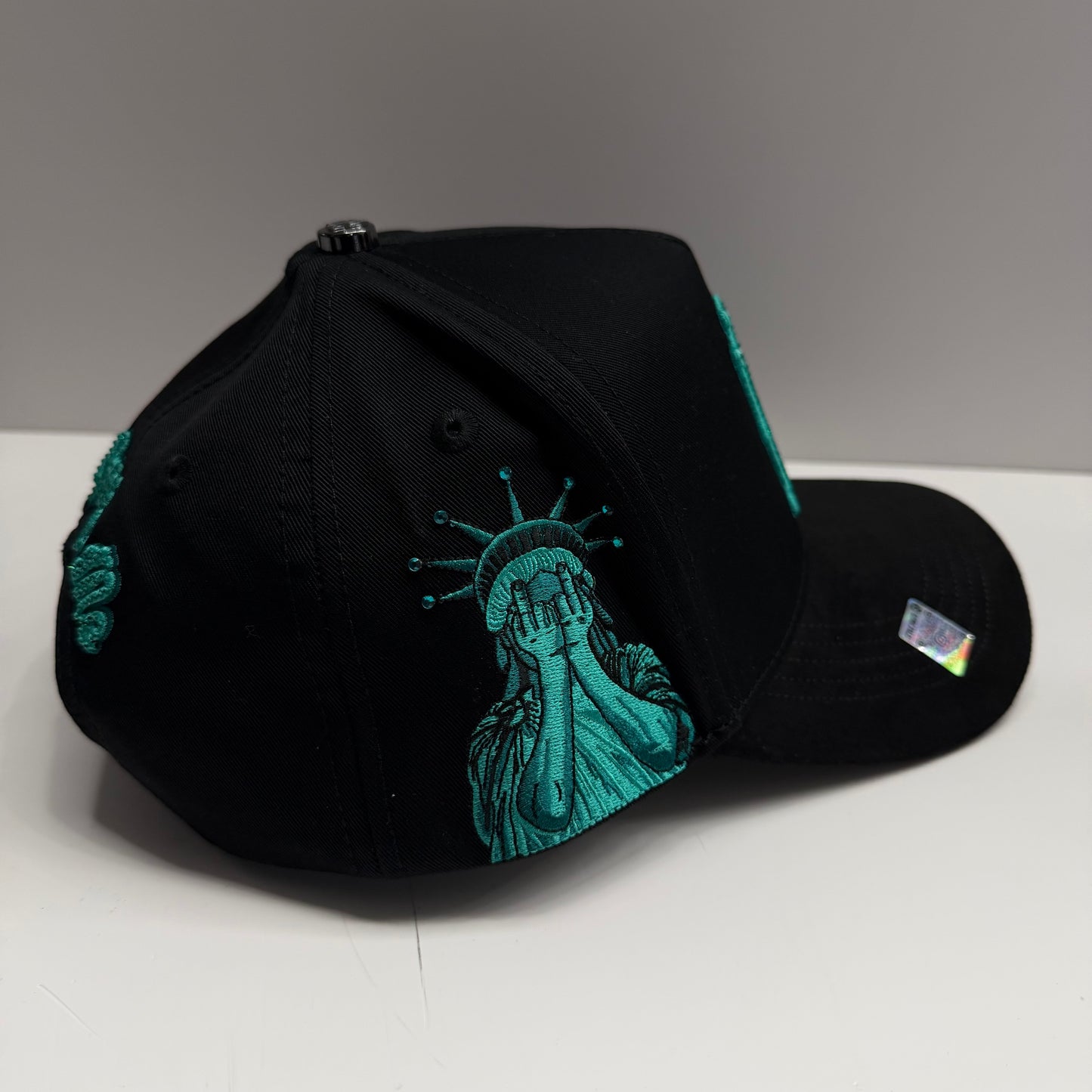 NY BLK AQUA (ALL EYES ON ME)