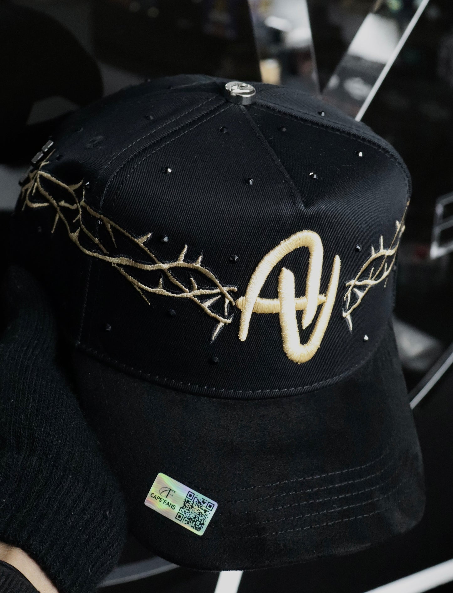 AV Espinas BLK Crystal