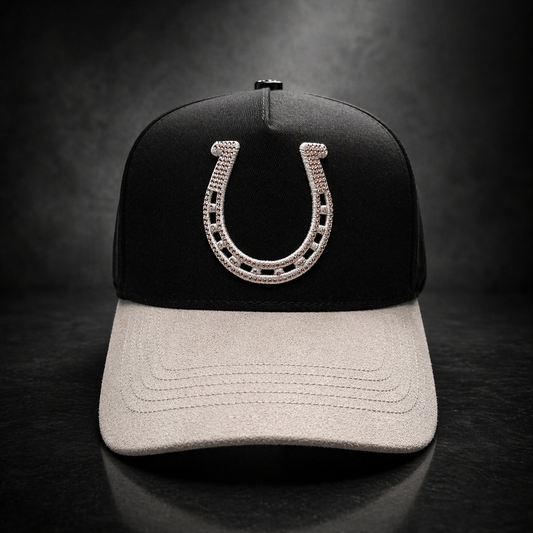 Horse Blk Cream