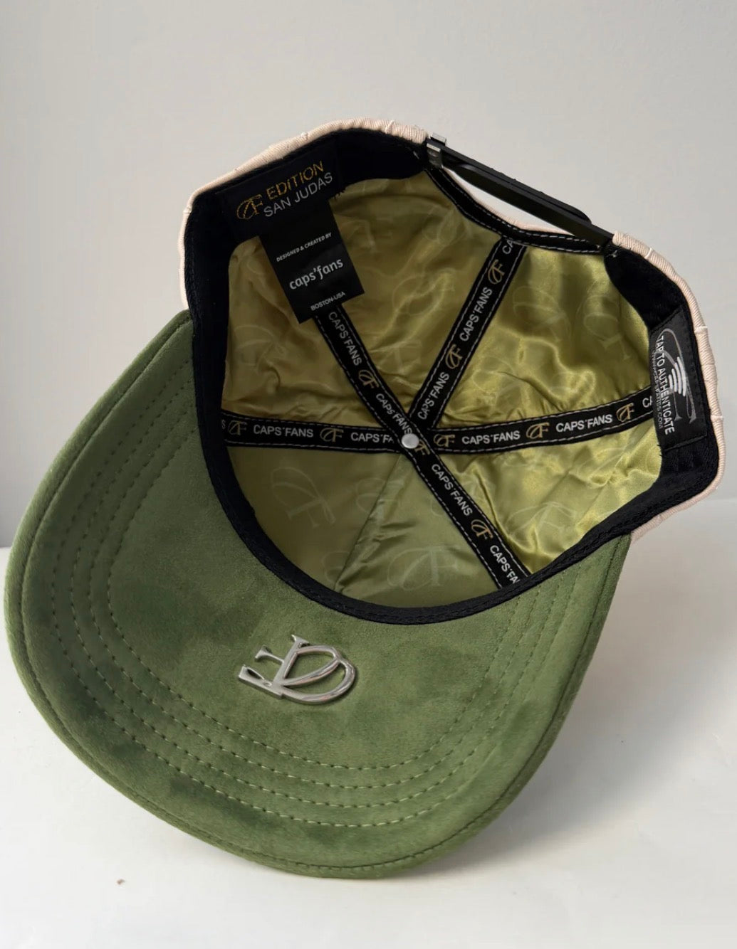 San Juditas Cream Green