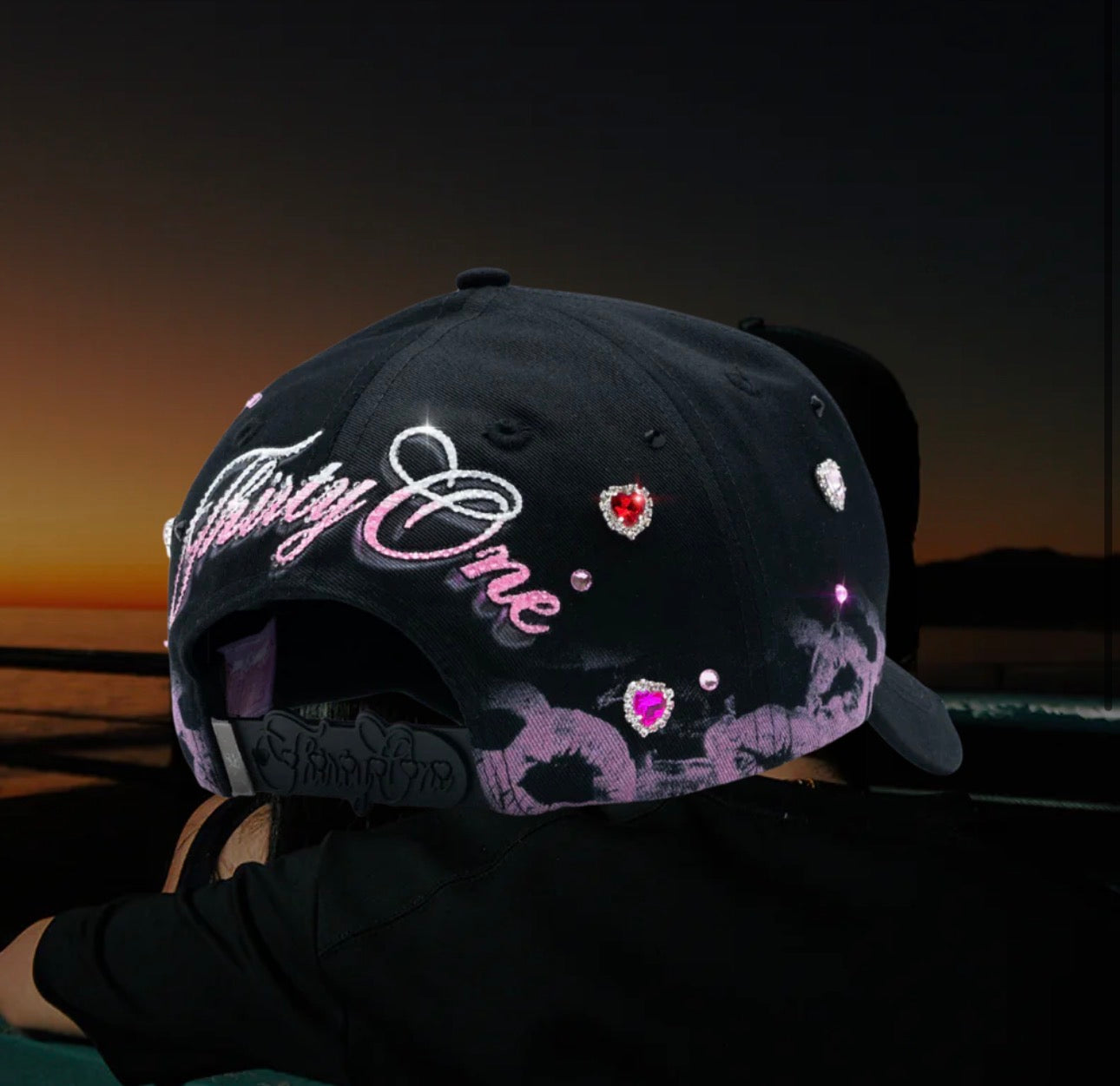 LA Thirty One sweet heart (only hat)