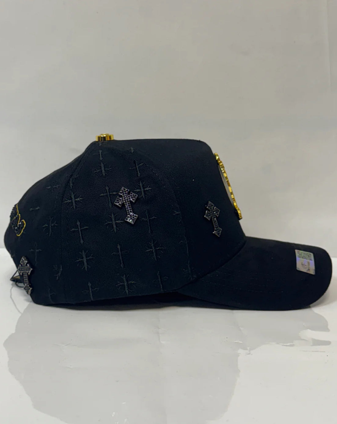 San Juditas Gold Cruces