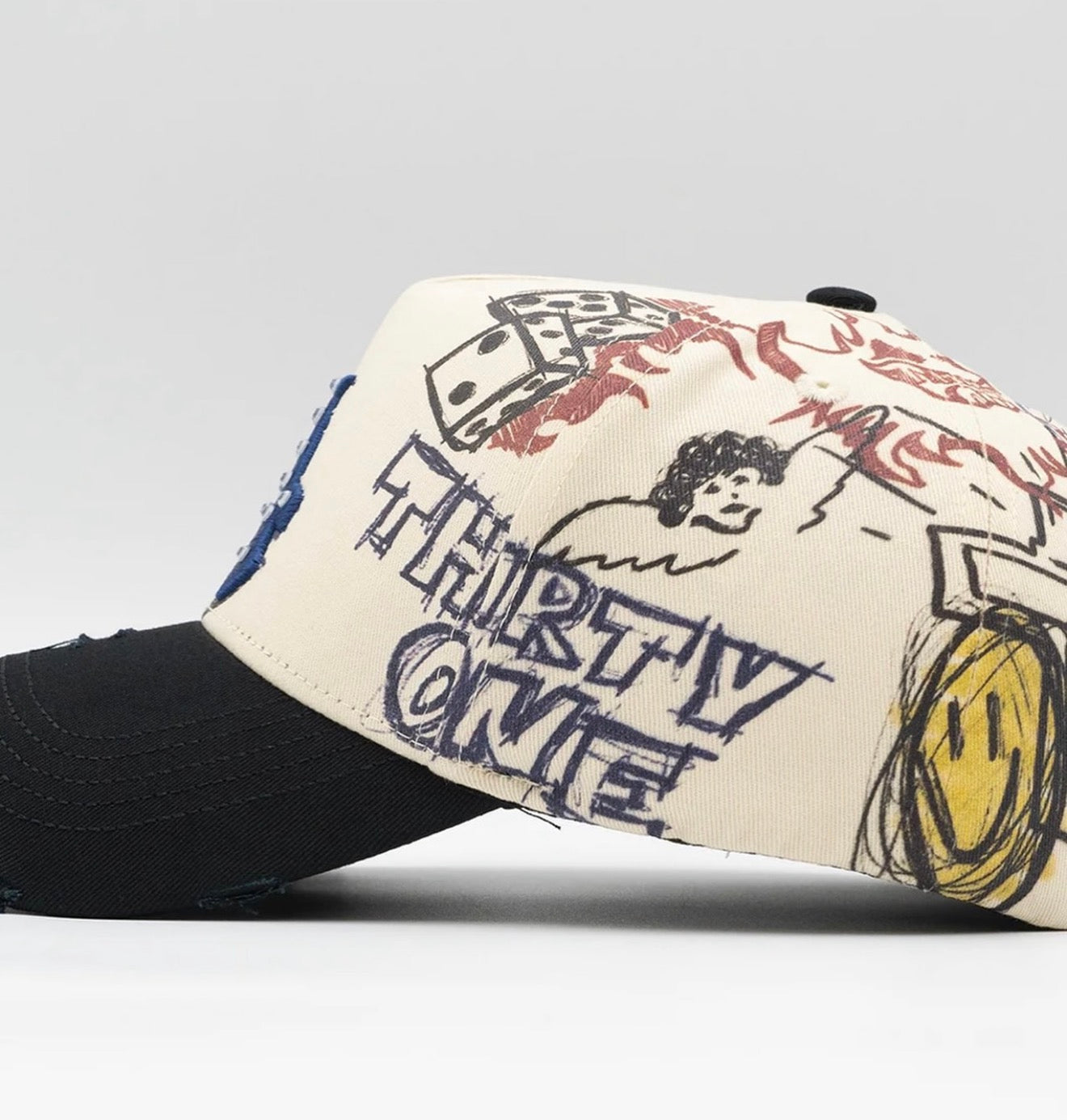 Takes notes x THIRTY ONE HATS